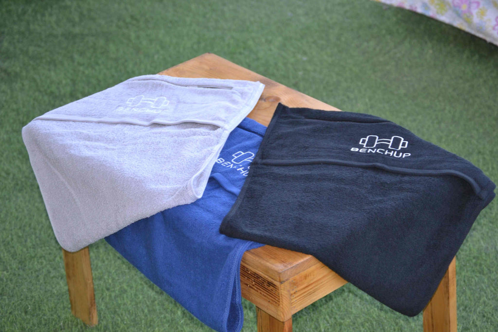 BenchUp Cotton Gym Towel with Zipper Pocket