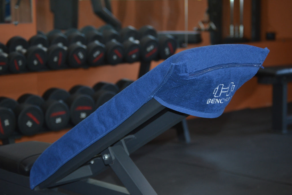 BenchUp Cotton Gym Towel with Zipper Pocket