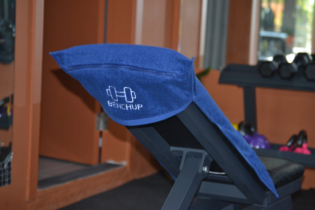 BenchUp Cotton Gym Towel with Zipper Pocket
