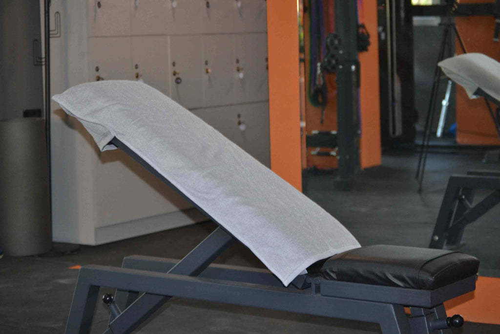 BenchUp Cotton Gym Towel with Zipper Pocket