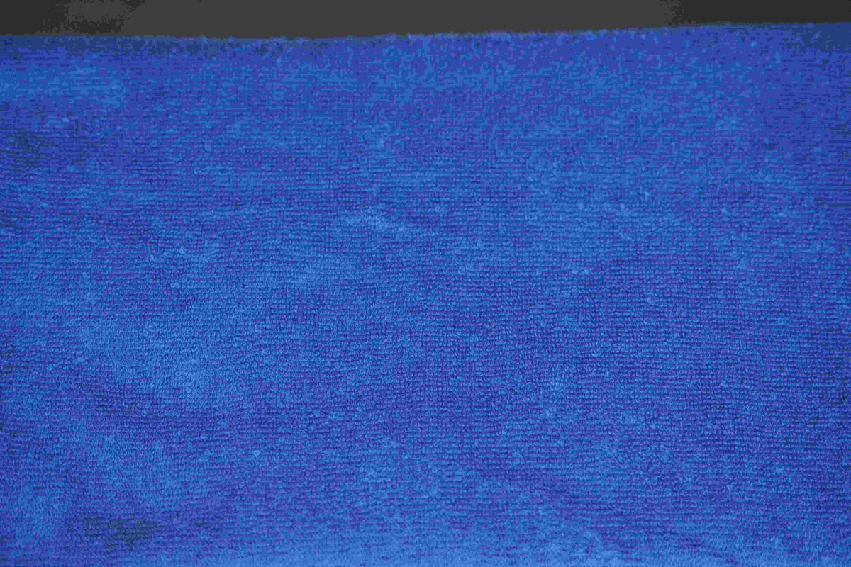 BenchUp Cotton Gym Towel with Zipper Pocket